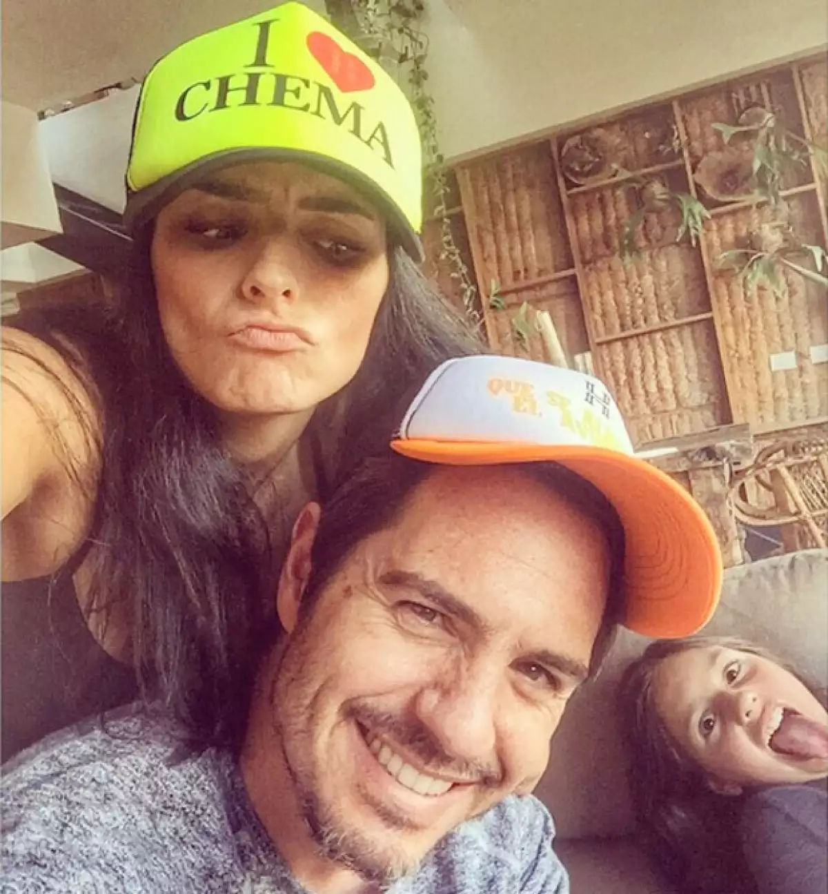 Aislinn Derbez y Mauricio Ochmann.