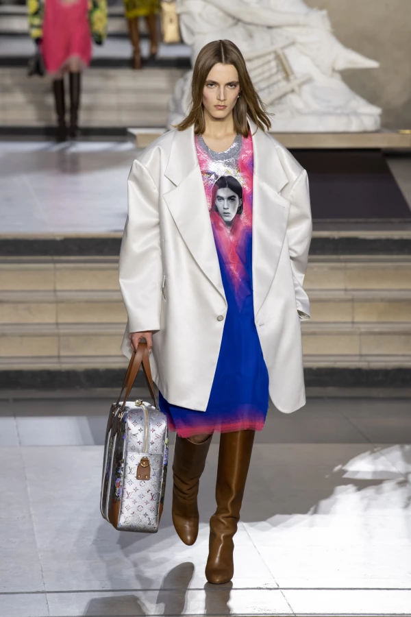 Louis Vuitton: Pasarela - Semana de la moda de París - Moda femenina O/I 2022-2023