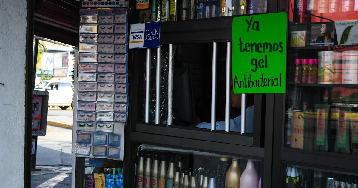 Clip lanza plan de apoyo para pequeños comercios e incluye pagos a distancia