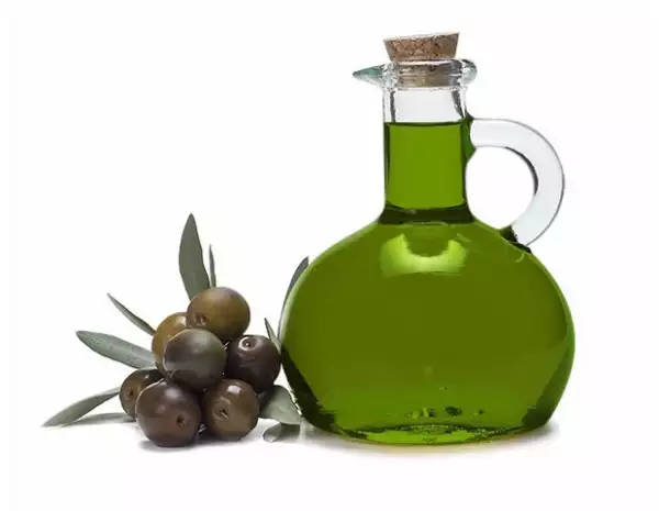 El aceite de Acai relaja y protege la piel seca.