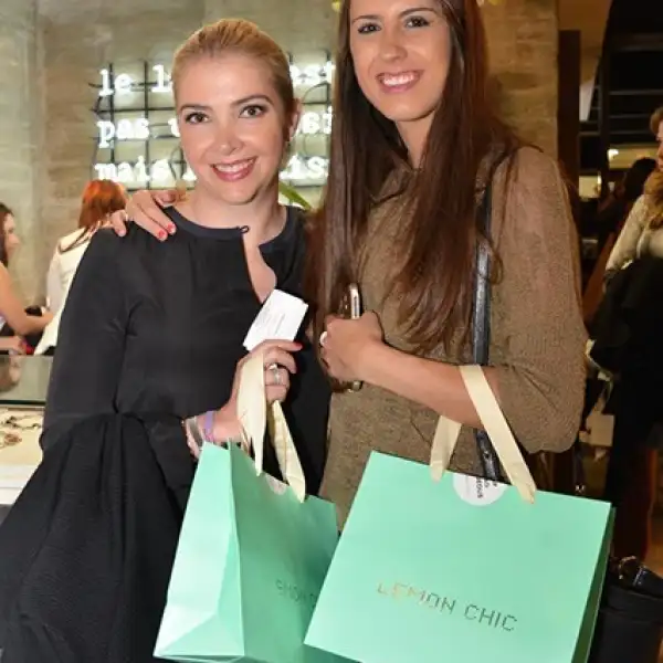 Lara Sámano y Elena González.