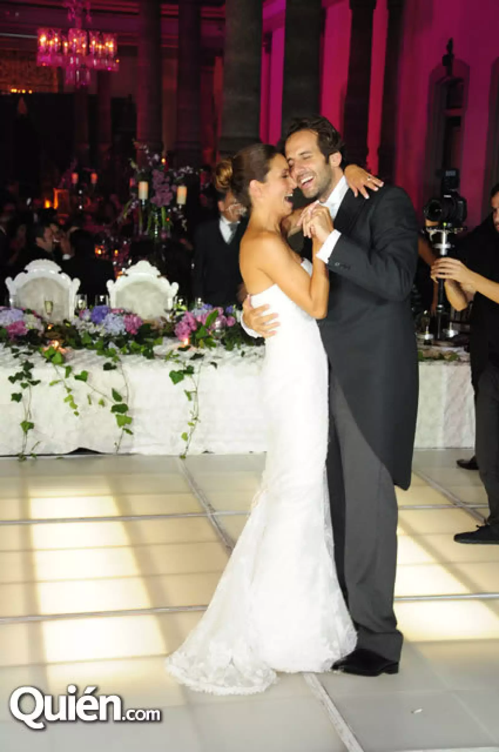 Nisha Barragán,Manfredi Caleco