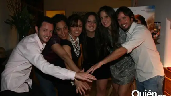 Fiesta de Fernando Lebrija por sus 2 diosas de plata