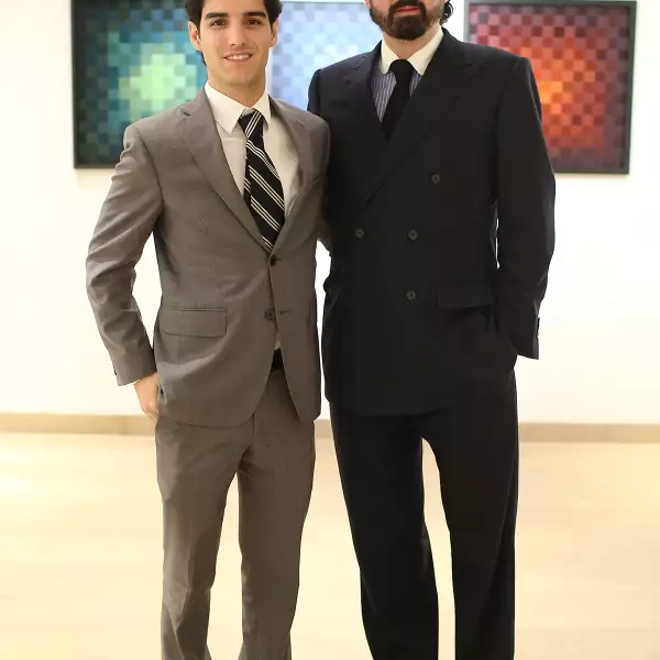 Inauguración Damián Suárez, Fenotipo de la luz