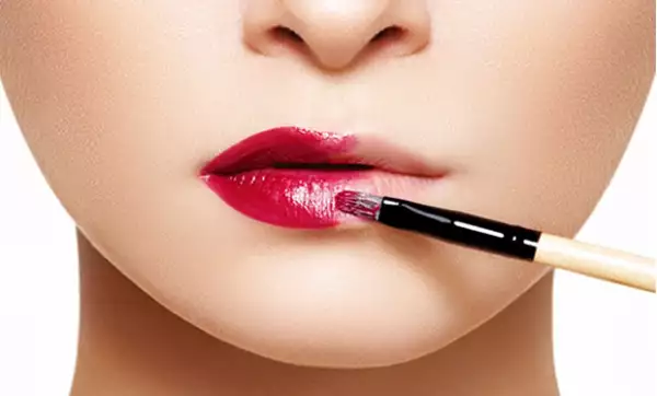 Al aplicar color con un pincel, el color será más uniforme.