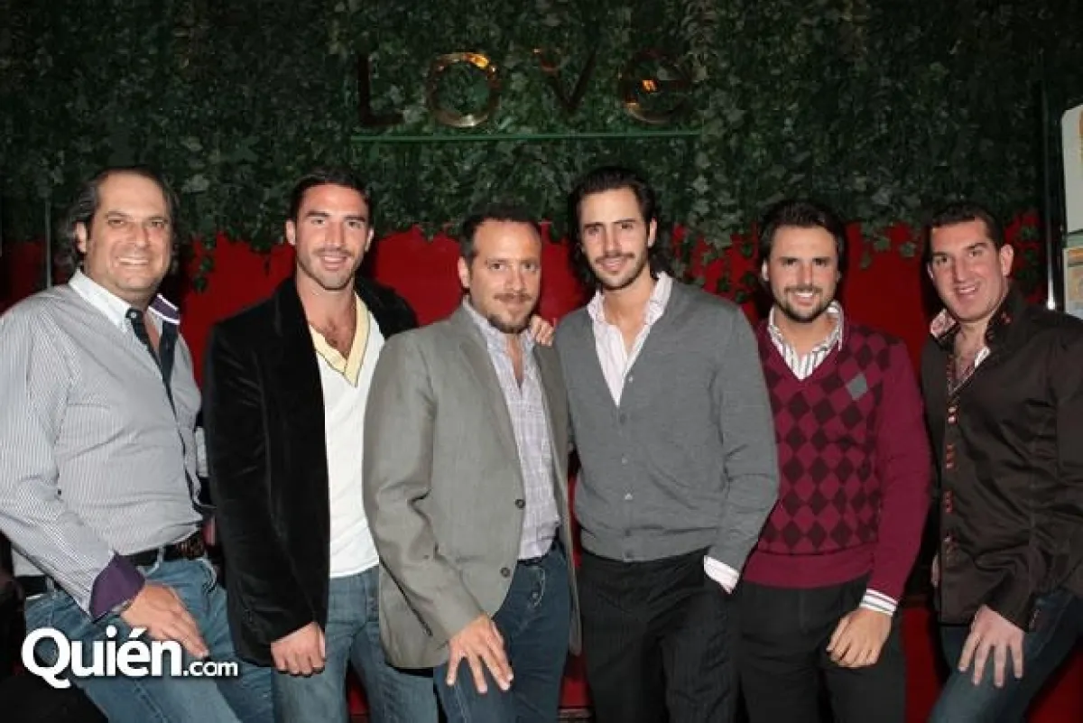 Rubén Ciano,Antonio de la Vega,Jack Chernitsky,Bernardo Ruiz,Alberto Ruiz y Simón Atri