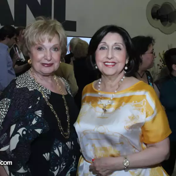 América Domínguez Lozano,Magdalena Garza .