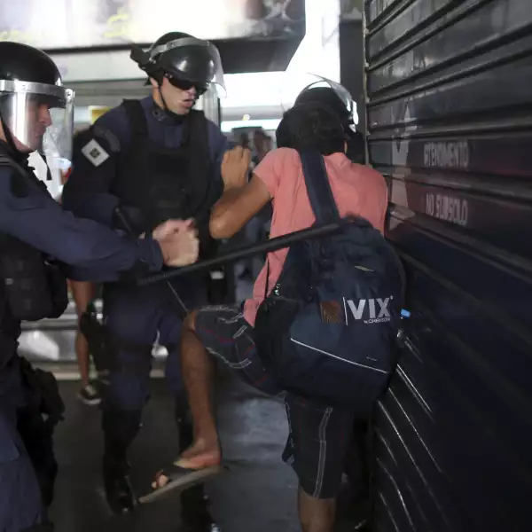 Agresiones a manifestantes