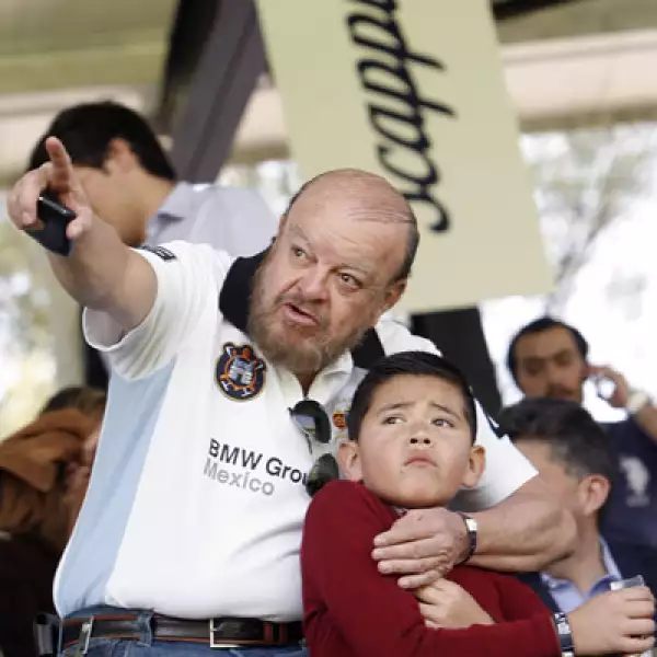 Leopoldo G Navarro,Santiago