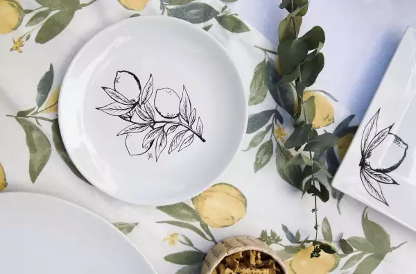 Juego de platos de platre