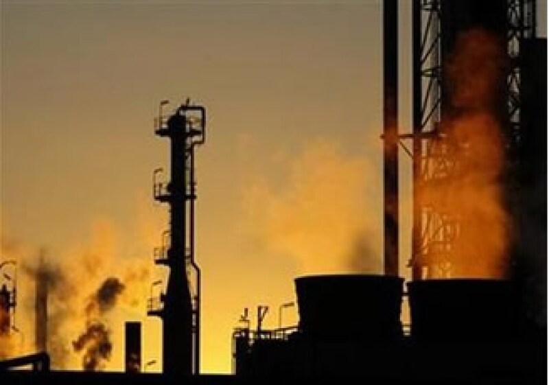 Un mayor consumo impulsa la demanda petrolera en el mundo. (Foto: Reuters)