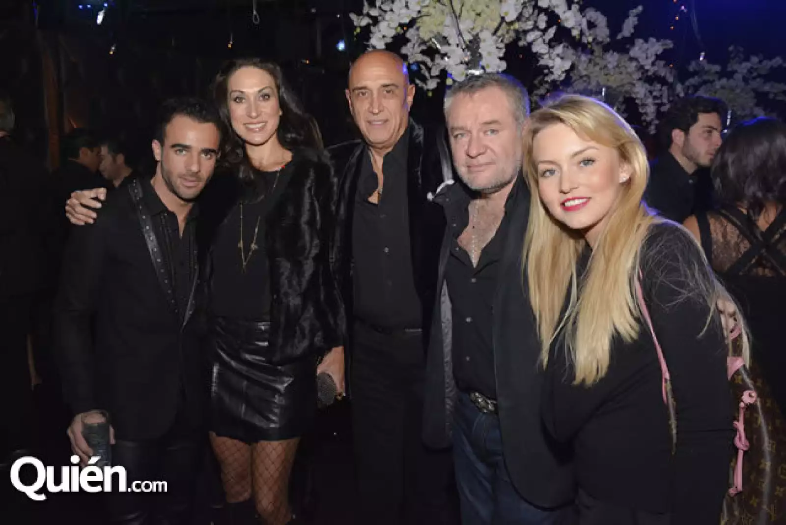 Alfonso Helfon,Roberta López Negrete,Pedro Torres,Angelique Boyer y José Alberto Castro
