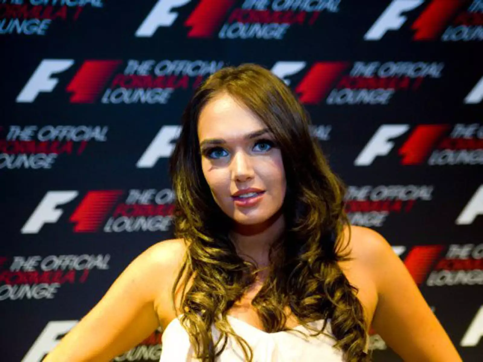 Tamara es cada vez más seguida por los medios británicos, sobre todo los tabloides sensacionalistas.