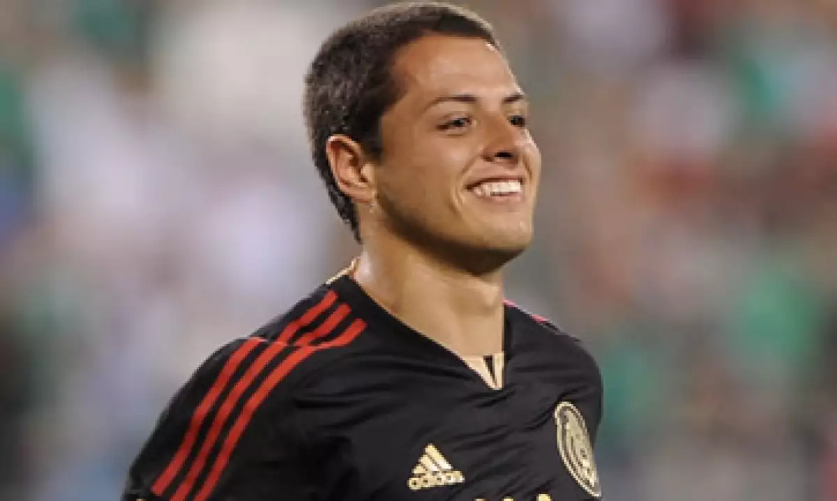 Hernández se convirtió en el decimotercer miembro del plantel del United en firmar un nuevo contrato en el último año. (Foto: Notimex)