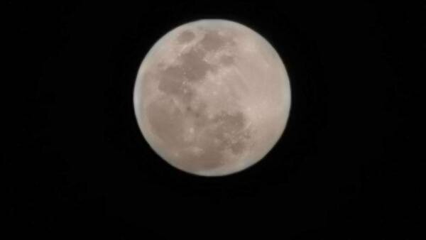 Las caras de la Luna