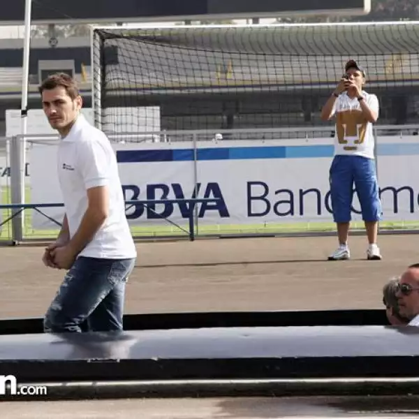 Iker Casillas llegando al estadio