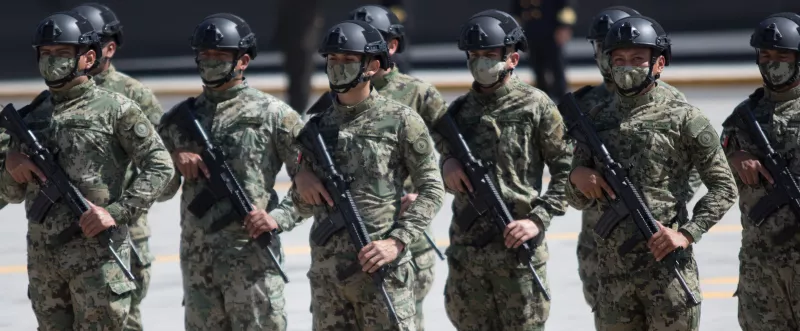 militares