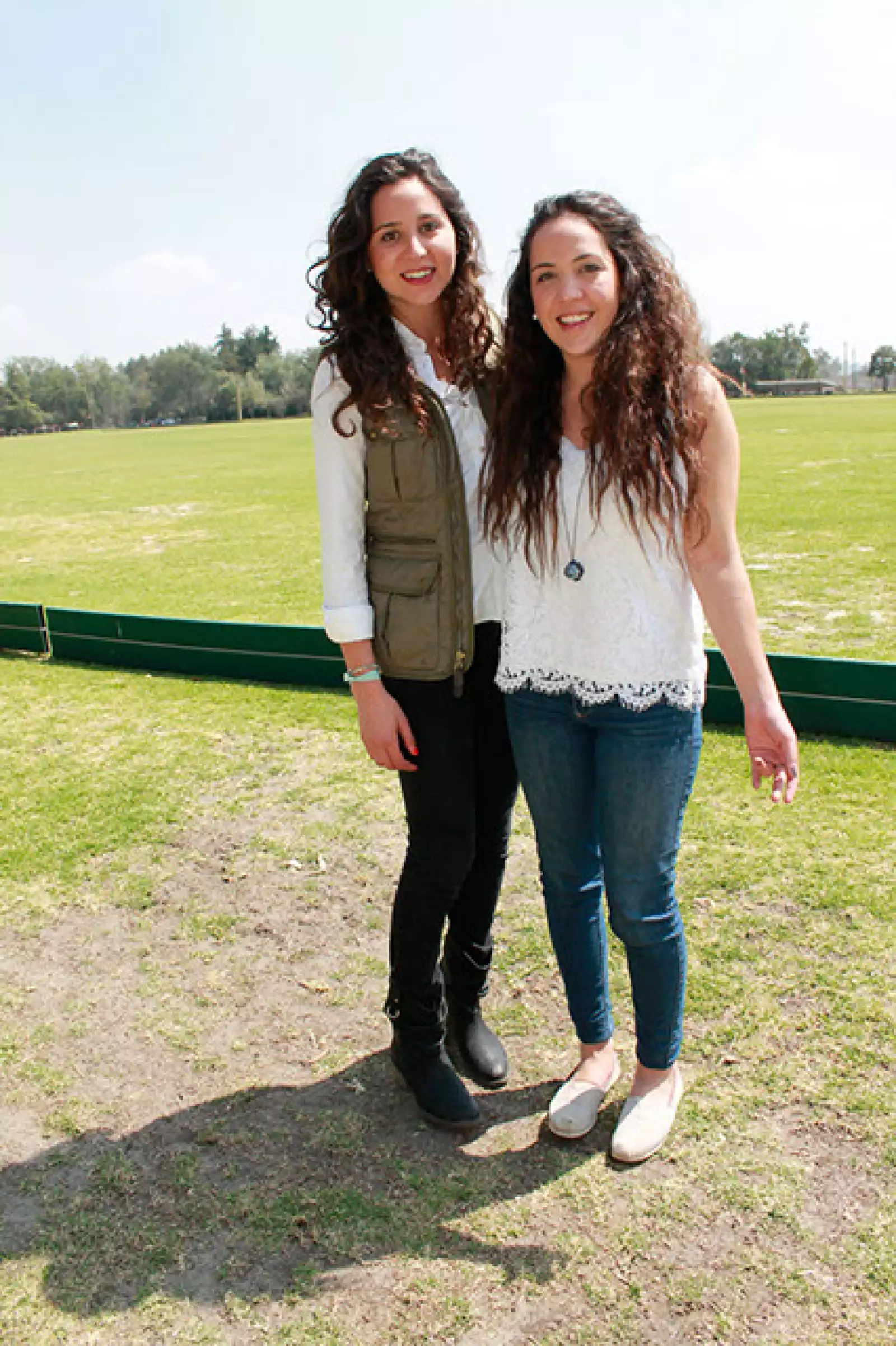 Daniela y Fernanda Roldán