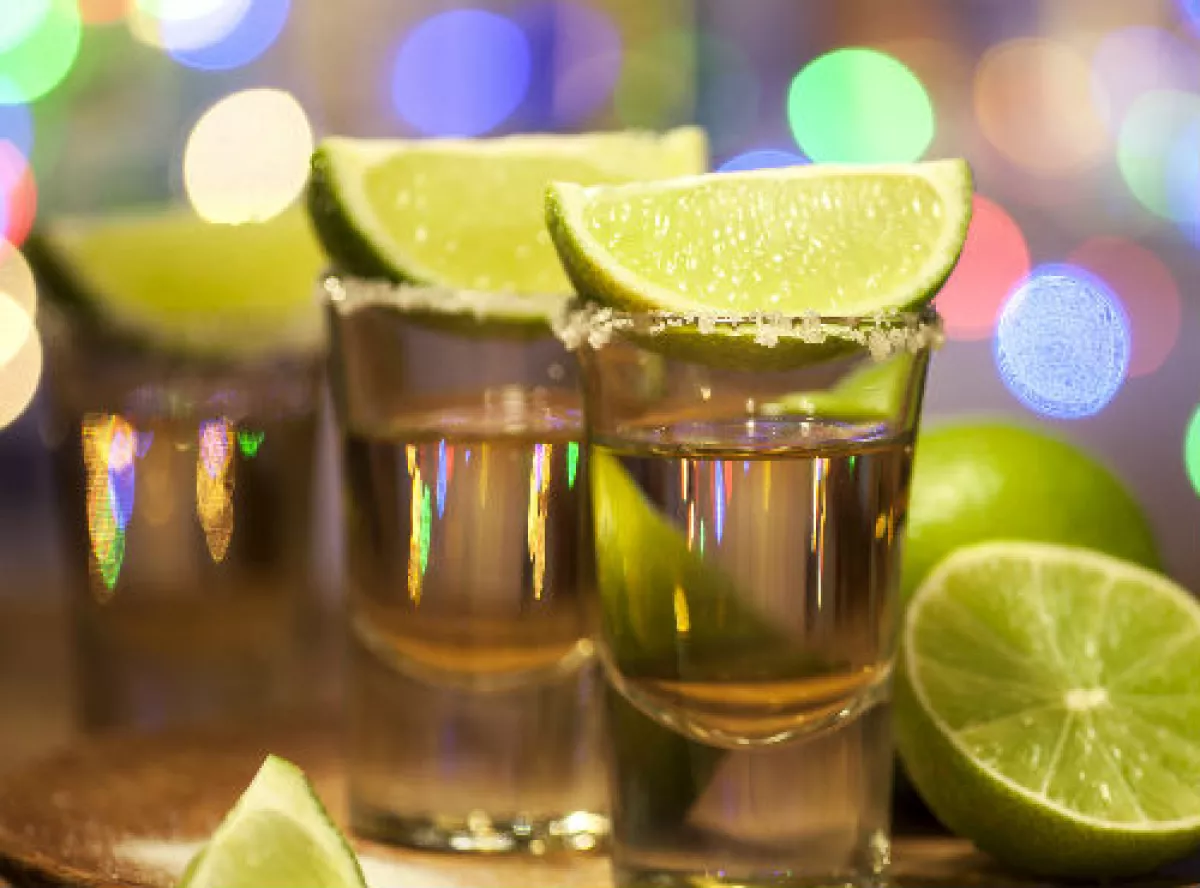 vasos de tequila