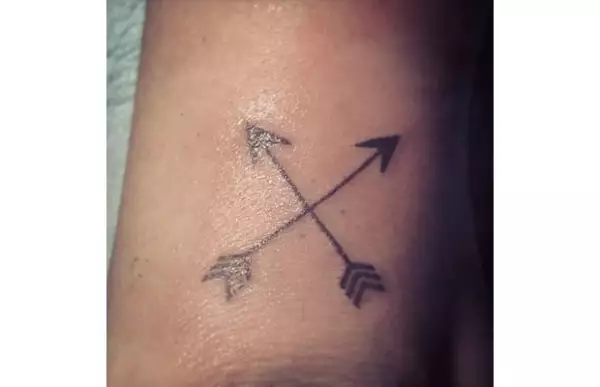 Este es el nuevo tatuaje de Miley Cyrus.