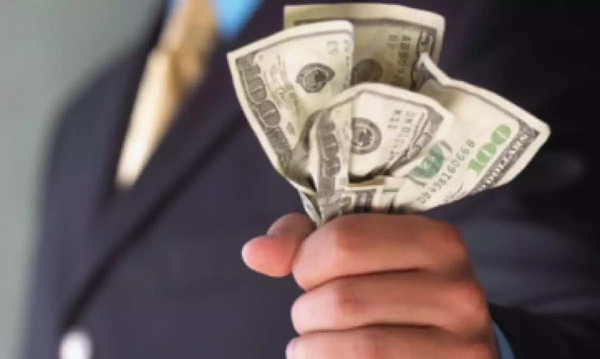 Alrededor de 50,000 millones de dólares anuales son retirados ilegalmente de México, dice el informe. (Foto: Thinkstock)