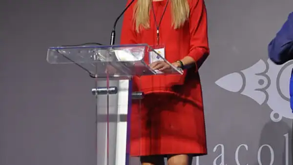 Nancy Pearson, directora de Caracol de Plata