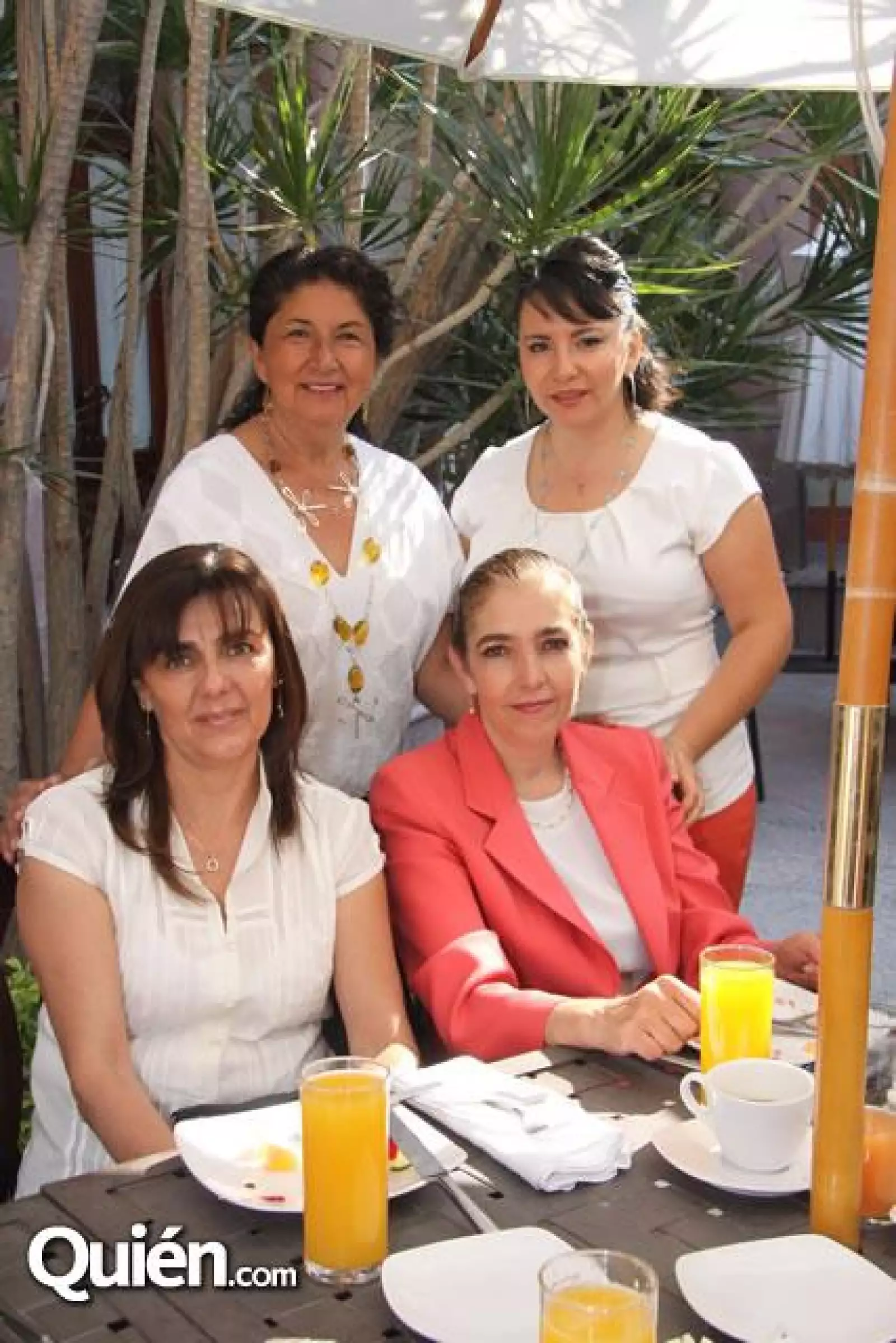 Rosy Zepeda,Anita Gisar,Teresa Vallejo,Cristina Gómez