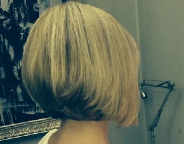 Pau donó su pelo a la fundación de su amiga Sylvana Beltrones.