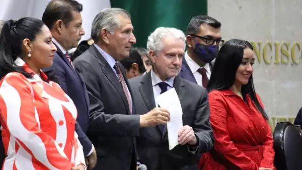 La Sesión de Congreso General tuvo momentos protocolarios y de reclamo.