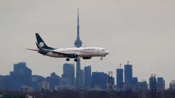 Aeroméxico es elegida como la aerolínea global más puntual en 2024: informe
