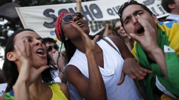Aquí en México también hubo brasileños que se sumaron a las protestas de sus compatriotas.