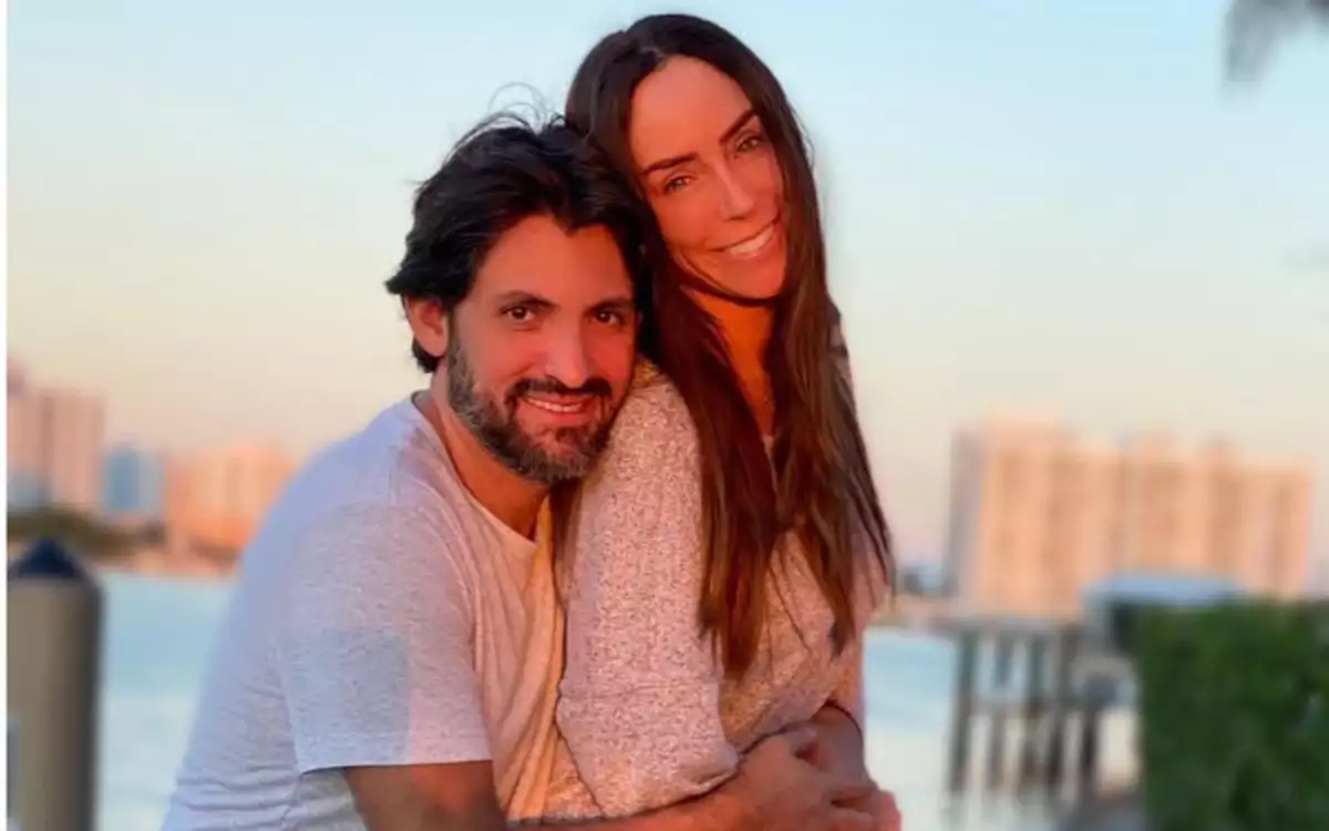 Víctor Manuel Álvarez Puga, esposo de Inés Gómez Mont, es detenido en Miami; México podría pedir su extradición
