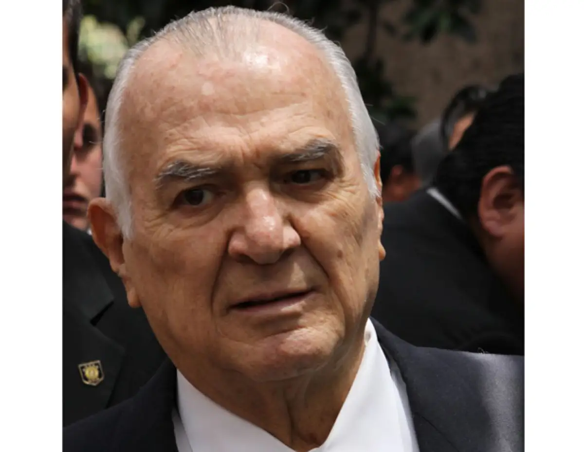 Por medio de un escueto comunicado, la oficina del ex presidente de México confirmó su fallecimiento.