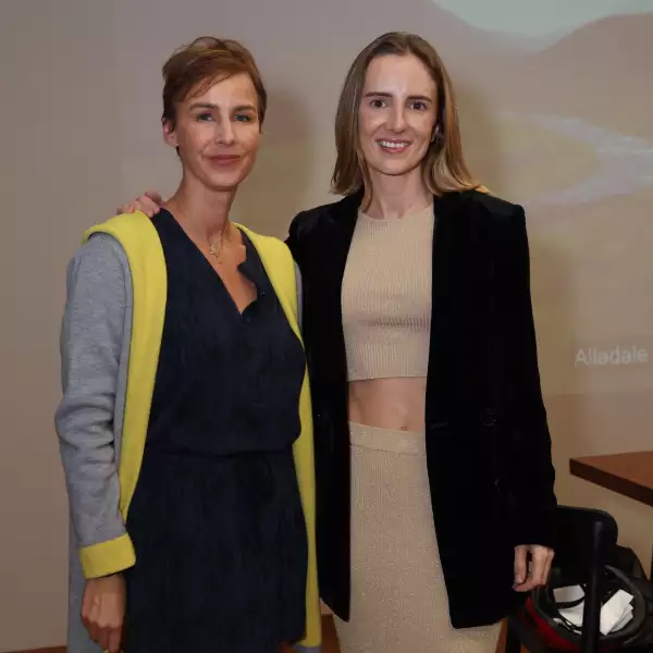 Aurelie Lemaire y Paloma Palacios 