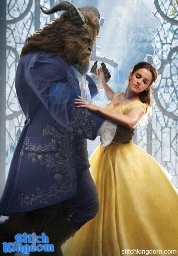 Emma Watson como Bella vestido amarillo