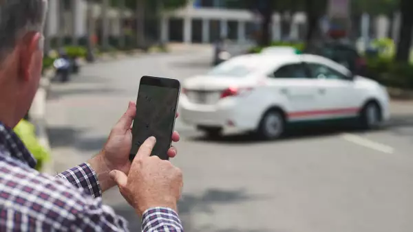 Taxi on demand, en la mira de Softbank