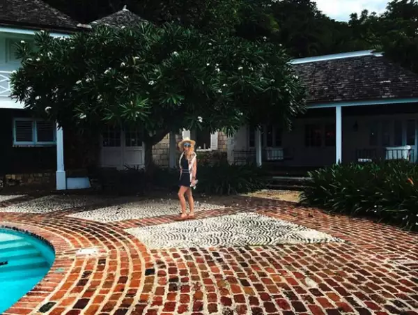 Paulina también publicó una foto en la que presume su relajado fin de semana.