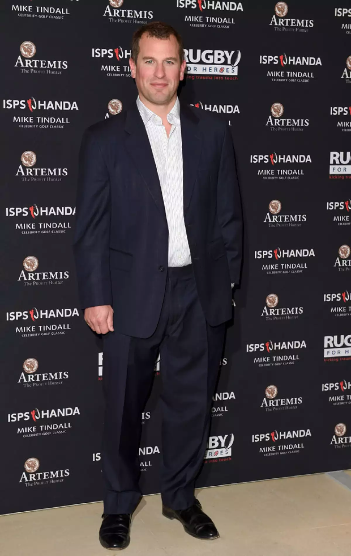 Peter es el décimo tercero en la línea de sucesión al trono británico.