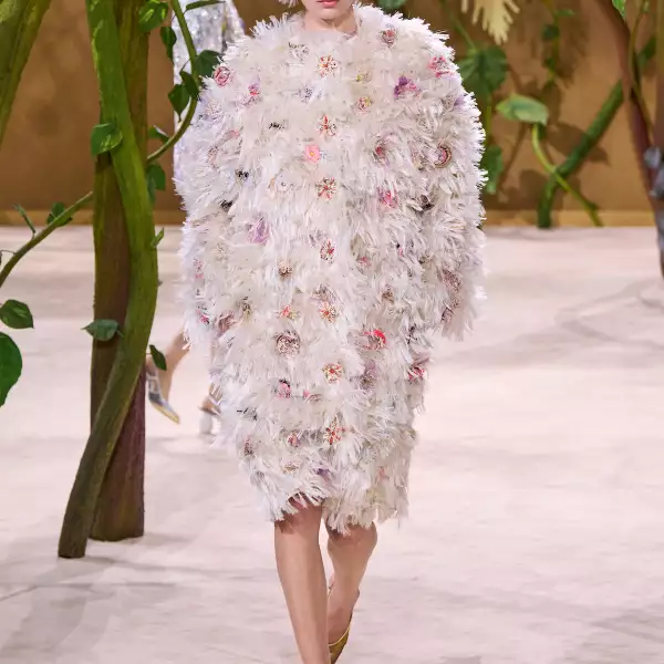 Chanel HC F26 034.jpg