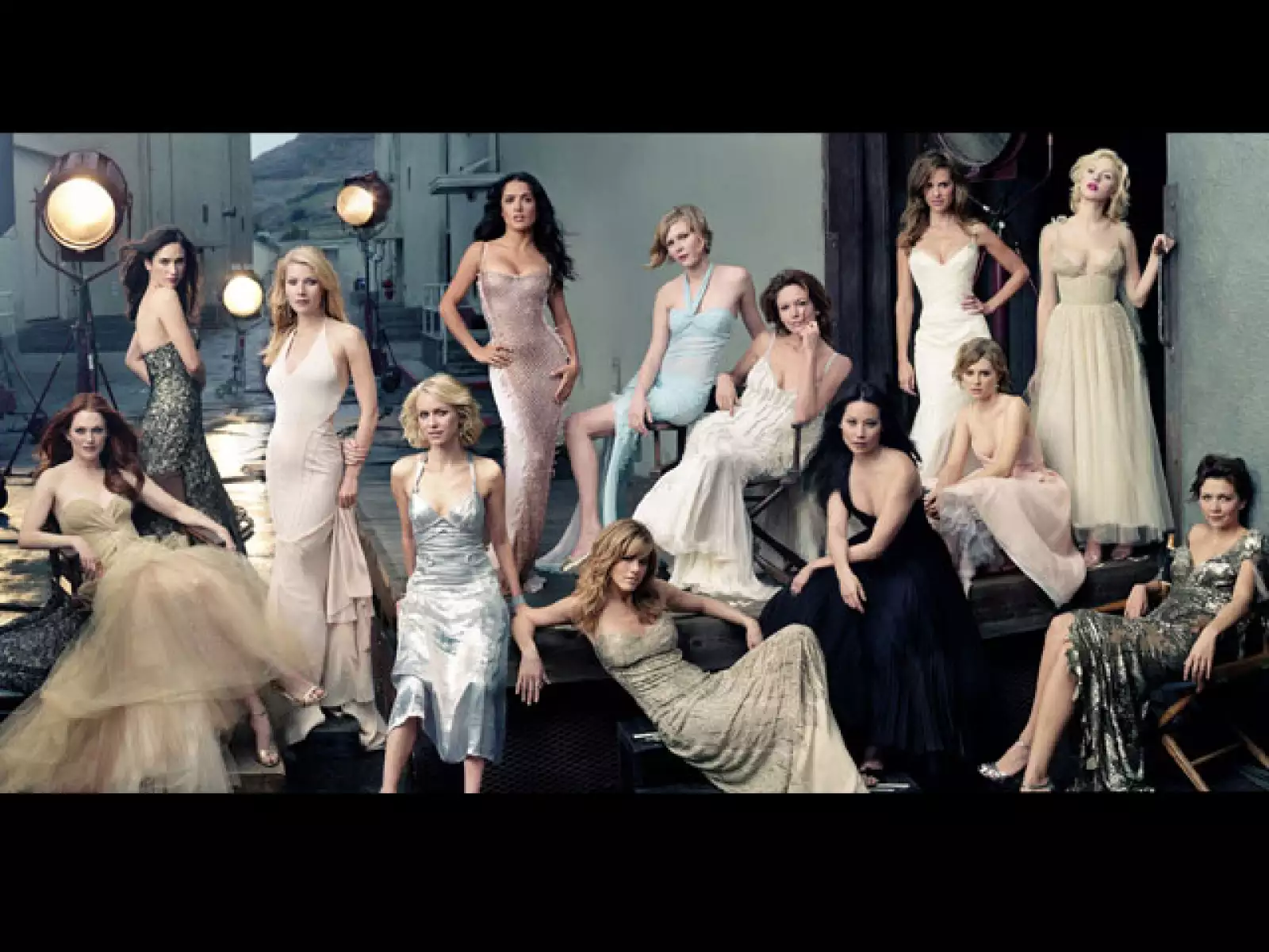 Es la fotógrafa mejor pagada del mundo y ha trabajado para revistas como Vanity Fair, Rolling Stone y Vogue. Aquí una portada de Vanity Fair en la que aparecen Julianne Moore, Jennifer Connelly, Gwyneth Paltrow, Naomi Watts, Salma Hayek, Jennifer Aniston, Kirsten Dunst, Diane Lane, Lucy Liu, Hilary Swank, Alison Lohman, Scarlett Johansson y Maggie Gyllenhaal.