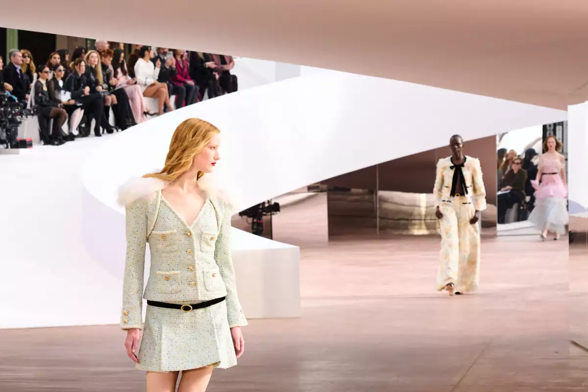 Chanel HC atm S25 003.jpg