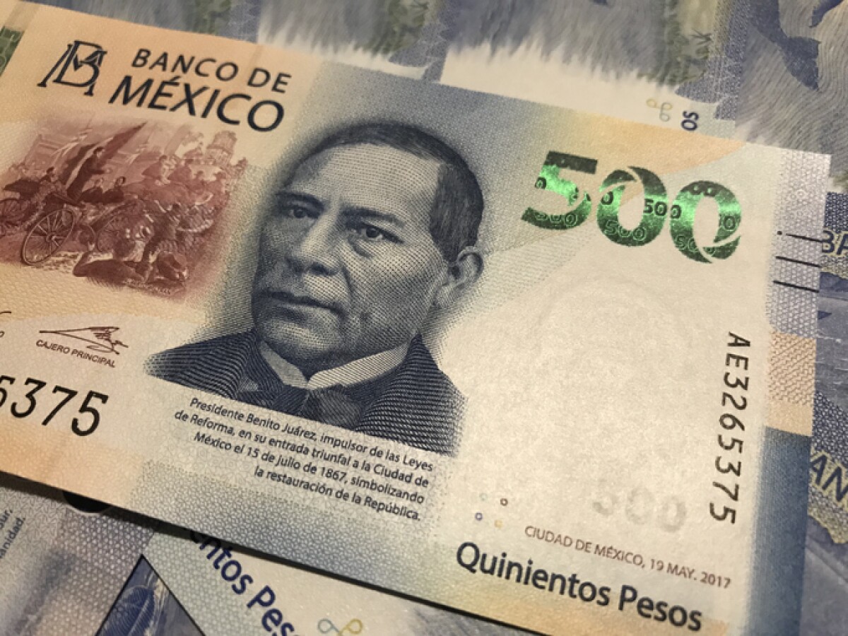 El dólar se vende a 19.70 pesos en bancos