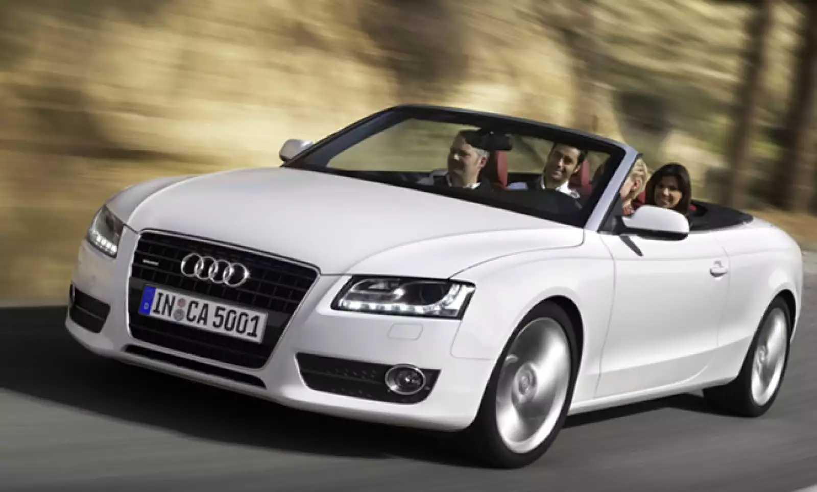 Entre los festejos de Audi por sus 100 años Audi introducirá nuevos modelos al mercado mexicano: el Audi R8, A5 Cabriolet, Audi S4 y la SUV Q7. En la foto, el A5 Cabriolet, ahora con 211 caballos de fuerza y 7 velocidades.