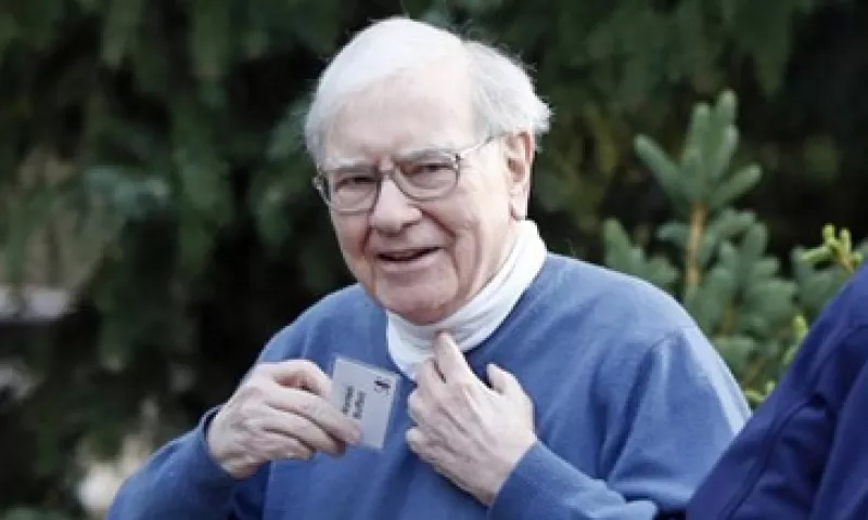 La estrategia de Buffett ha sido la búsqueda de medios de noticias que todavía tienen lo que él llama primacía en sus comunidades. (Foto: Reuters)