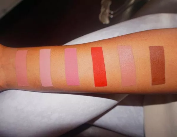 Los colores de izquierda a derecha son: candy, koko, posie, mary jo, dolce y true brown.