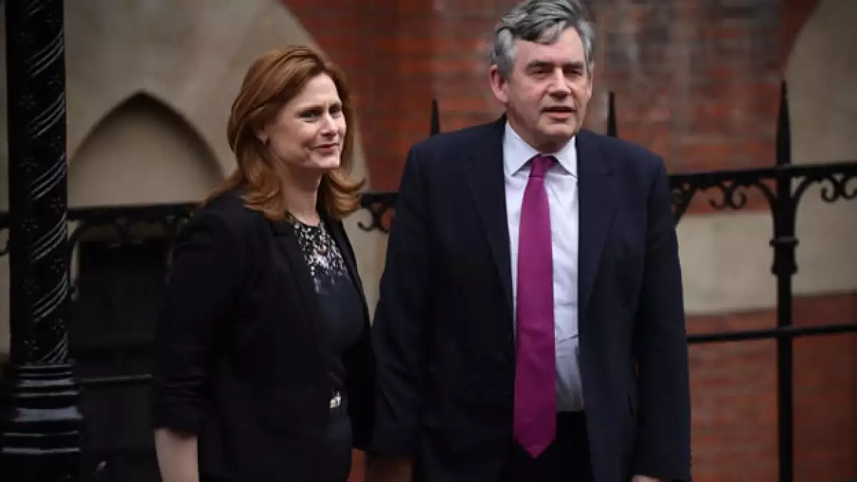 gordon brown y su esposa, sarah