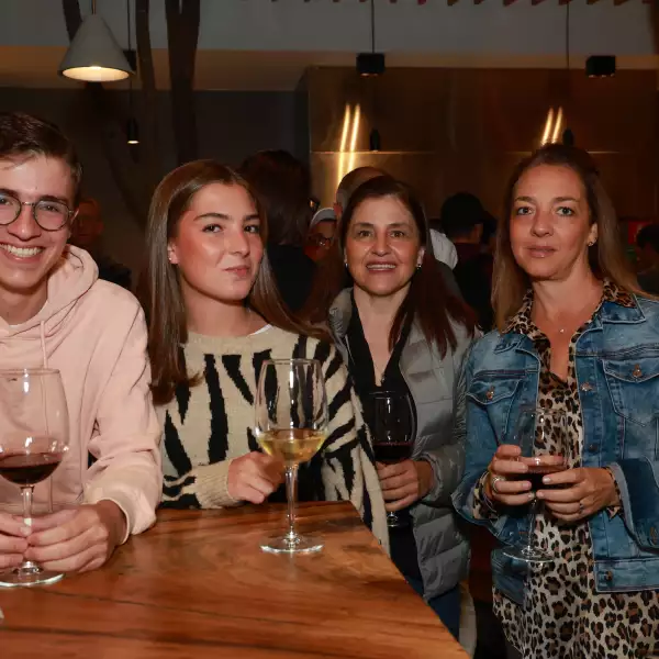 Patricio de Esesarte, Sofía Bañuls, Marimar Chávez y Ximena B