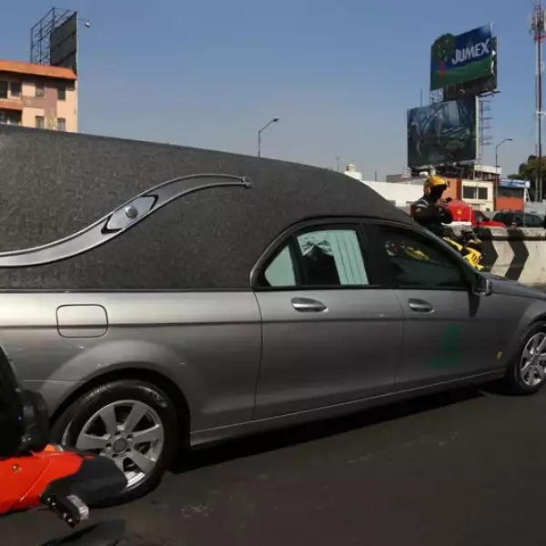 entierro chespirito 2