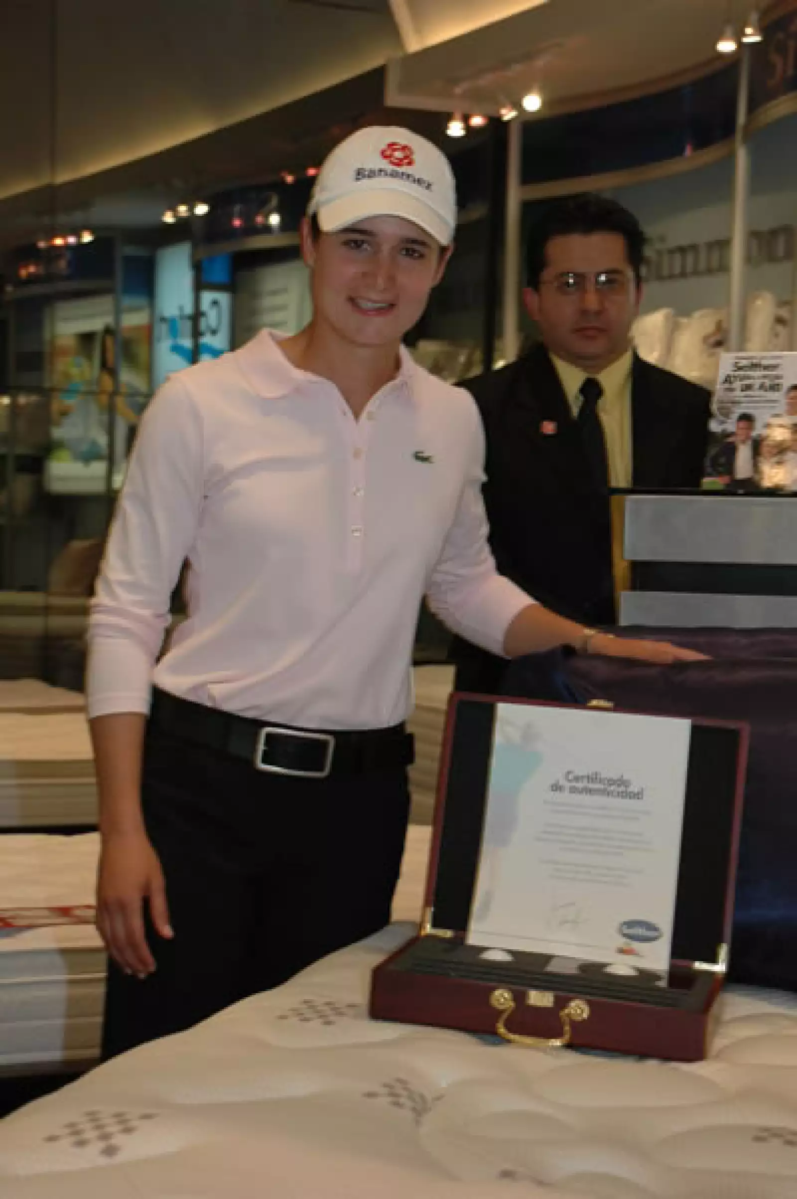 Presentación colchón Selther Lorena Ochoa