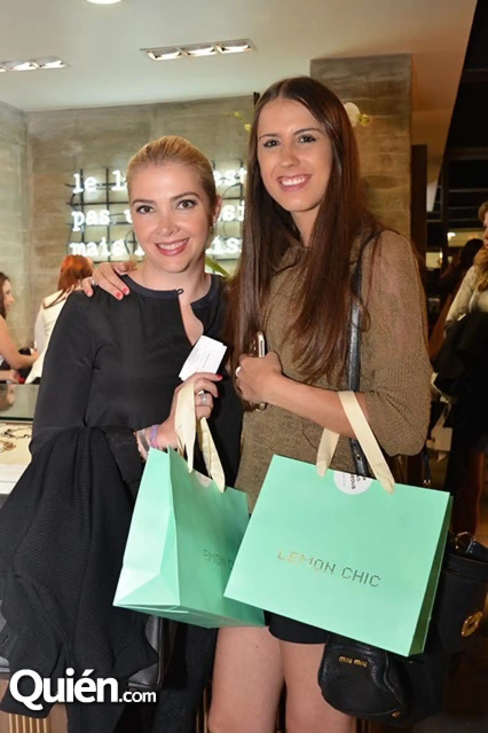 Lara Sámano y Elena González.
